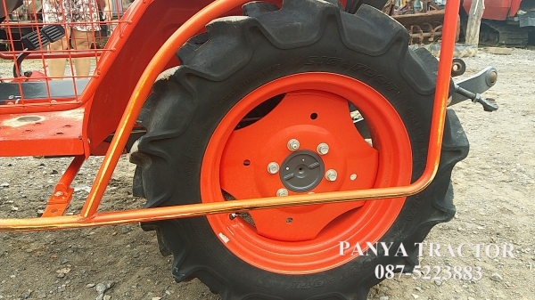 สินค้าเข้าใหม่ รถแทรกเตอร์มือสอง #คูโบต้าB2140 4WD สภาพนางฟ้า ราคา  210,000 บ. พร้อมโครงกันอ้อยและโรตาลี่RX85 ระบบสมบูรณ์ จดทะเบียนปี 57 ผ่านการใช้งานมา 162 ชม.สีเดิมๆ จัดส่งอำเภอศรีสัชนาลัยจังหวัดสุโขทัย