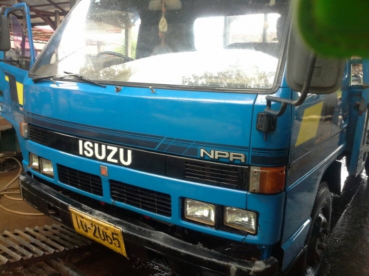 Isuzu NPR 115 ห้างแท้ตัวแรก กะบะยาว 4.3 เล่มพร้อม Isuzu NPR 115 ห้างแท้ตัวแรก กะบะยาว 4.3 เล่มพร้อม