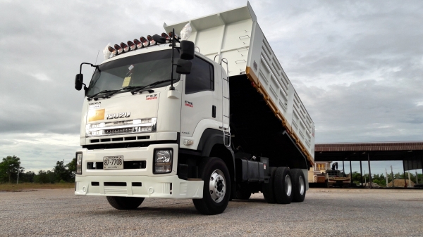 ขาย ครับ isuzu 360 แรง ปี56 ปลายปีแม่+ลูก รถสวยวิ่งน้อยยางเต็มพร้อมใช้งาน ครับสภาพขั้นเทพครับ