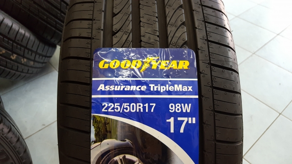 ยางใหม่ตกปี Goodyear Assurance Triplemax 225 50 17 ผลิตปี 2016 ยางไทย ขายถูก 4 เส้น 9,600.- ใส่ถ่วงเปลี่ยนจุ๊บใหม่ฟรี ส่งทั่วไทยค่ะ