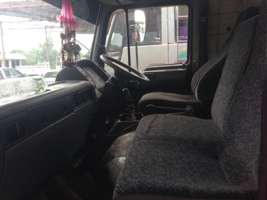 ขายด่วน 6 ล้อ สไลด์ Hino Km 117 แรง มีเครน 1.5 ตัน ขายด่วน 6 ล้อ สไลด์ Hino Km 117 แรง มีเครน 1.5 ตัน