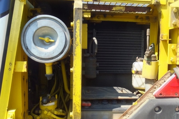 Kobelco SK120 #LP-07232 รถขุด มือสองญี่ปุ่น *แทรคใหญ่ โทร. 080-6565422 (หนิง)