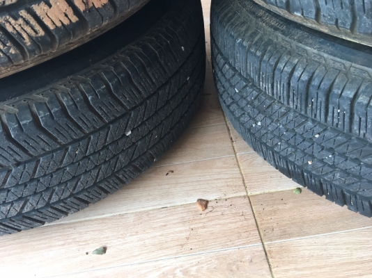 ล้อแม็กซ์ Ford 17 พร้อมยางบริดโตน 265/65/17 ปี 13 ดอกยังหนา ล้อแม็กซ์ Ford 17 พร้อมยางบริดโตน 265/65/17 ปี 13 ดอกยังหนา