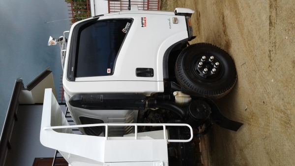 ขายด่วน..ISUZU.NPR150แรงปี56เทอร์โบอินเตอร์.แอร์.เพาเวอร์.เดิมๆครบทุกระบบ..รถมือเดียว..