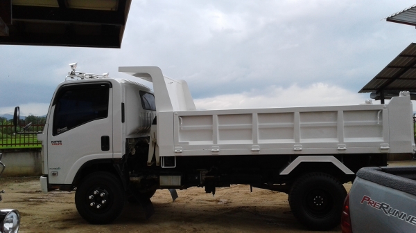 ขายด่วน..ISUZU.NPR150แรงปี56เทอร์โบอินเตอร์.แอร์.เพาเวอร์.เดิมๆครบทุกระบบ..รถมือเดียว..