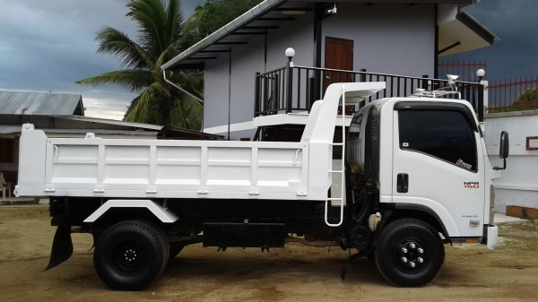 ขายด่วน..ISUZU.NPR150แรงปี56เทอร์โบอินเตอร์.แอร์.เพาเวอร์.เดิมๆครบทุกระบบ..รถมือเดียว..
