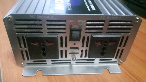 Inverter 3000W (เครื่องแปลงไฟจากแบตเตอรี่เป็นไฟบ้าน) Inverter 3000W (เครื่องแปลงไฟจากแบตเตอรี่เป็นไฟบ้าน)