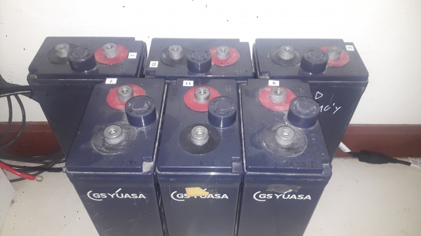 แบตเตอรี่ 2V 200Ah สภาพดีราคาถูก