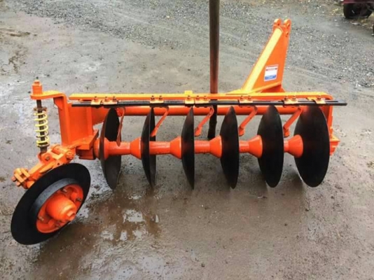 ผานพรวนรุ่น6ใบ22นิ้วสภาพดีพร้อมใช้คับ