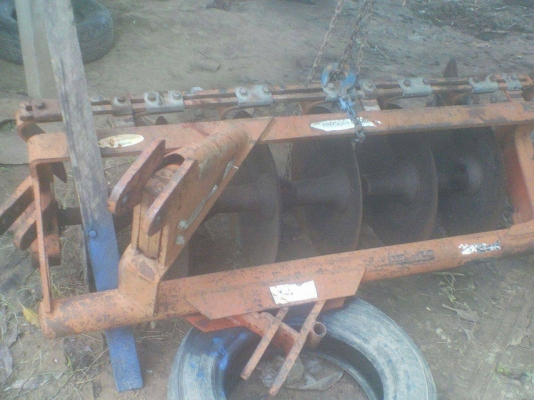 ผานพรวนตาช้างรุ่นDH226Dเฮฟวี่สภาพดีพร้อมใช้กันเลยคับภาพไม่แจ่มทักลายขอรูปเพิ่มเติมใด้คับ