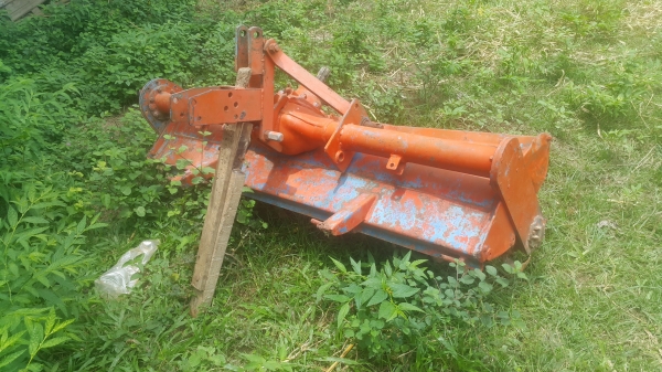 ขายด่วน ตามสภาพ โรตารีซื้อมาไม่ได้ใช้ ขายถูกๆๆ.ขนาด  1.40 เมตร ใช้กับรถ ขนาด 34,แรงลงมา.สนใจต่อรอง 086-3667776 ภัทรพล