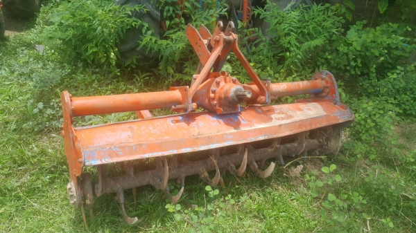 ขายด่วน ตามสภาพ โรตารีซื้อมาไม่ได้ใช้ ขายถูกๆๆ.ขนาด  1.40 เมตร ใช้กับรถ ขนาด 34,แรงลงมา.สนใจต่อรอง 086-3667776 ภัทรพล