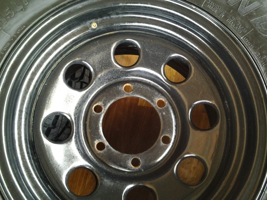 ล้อกะทะออฟโรดขอบ15  6รู139 พร้อมยางใหม่