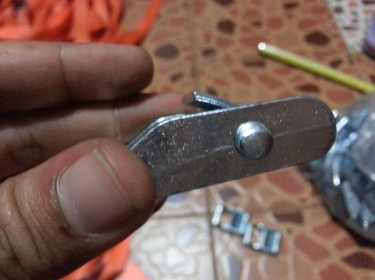 เชือกรัดของพร้อมหัวล็อคมือสองคะ