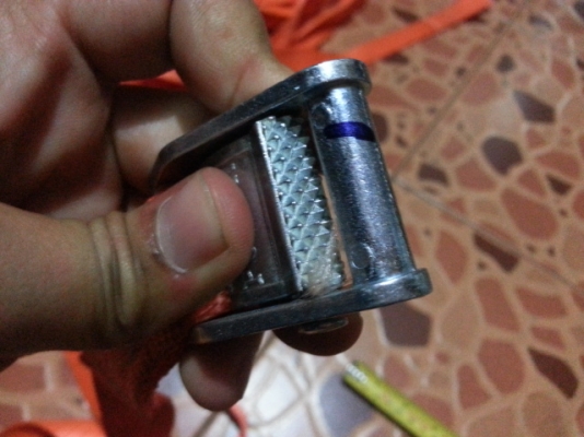 เชือกรัดของพร้อมหัวล็อคมือสองคะ