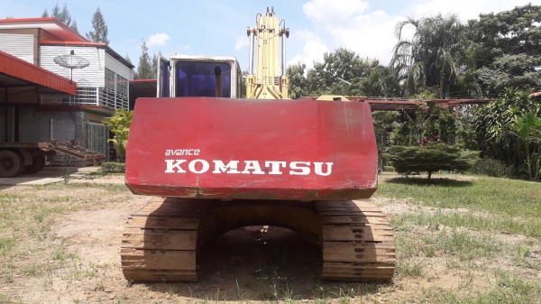 รถแบคโฮ KOMATSU PC200-5 สภาพดี พร้อมใช้งาน เครื่องดี ปั้มแรง ระบบไฟฟ้าครบ
