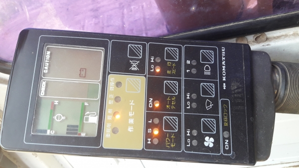 รถแบคโฮ KOMATSU PC200-5 สภาพดี พร้อมใช้งาน เครื่องดี ปั้มแรง ระบบไฟฟ้าครบ