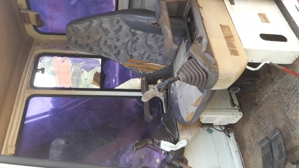 รถแบคโฮ KOMATSU PC200-5 สภาพดี พร้อมใช้งาน เครื่องดี ปั้มแรง ระบบไฟฟ้าครบ