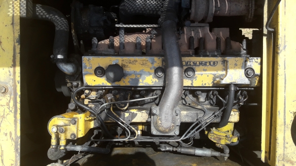 รถแบคโฮ KOMATSU PC200-5 สภาพดี พร้อมใช้งาน เครื่องดี ปั้มแรง ระบบไฟฟ้าครบ