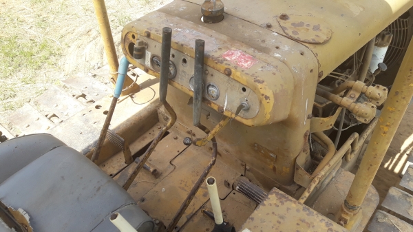 ขายรถแทรกเตอร์ CAT D4 สภาพพร้อมใช้งาน ราคาไม่แรง