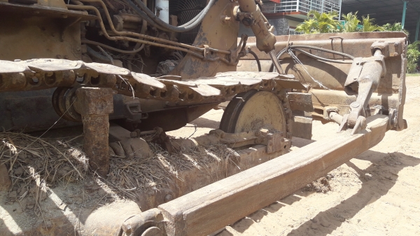 ขายรถแทรกเตอร์ CAT D4 สภาพพร้อมใช้งาน ราคาไม่แรง