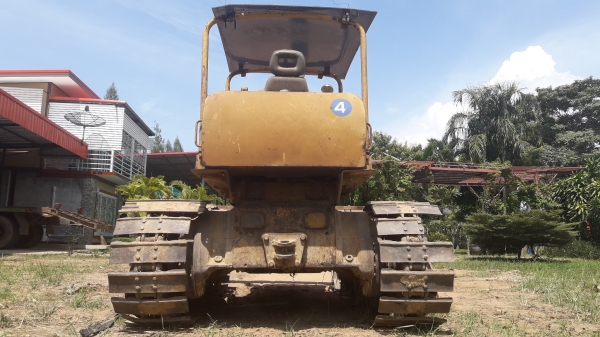 ขายรถแทรกเตอร์ CAT D4 สภาพพร้อมใช้งาน ราคาไม่แรง