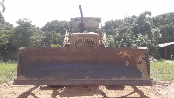 ขายรถแทรกเตอร์ CAT D4 สภาพพร้อมใช้งาน ราคาไม่แรง