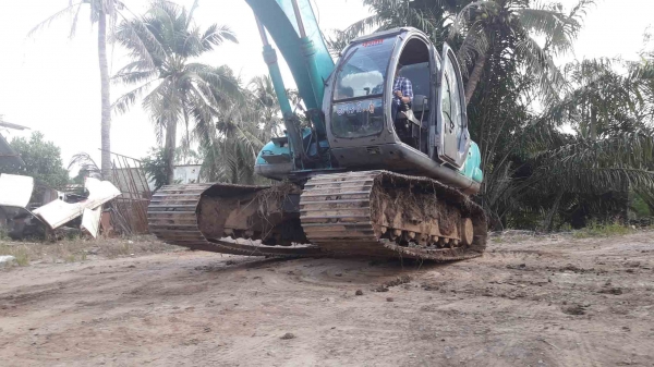 ขายรถแบคโฮ KOBELCO SK200 MarkV 8 Super รถอยู่จังหวัดชลบุรี ขายรถแบคโฮ KOBELCO SK200 MarkV 8 Super รถอยู่จังหวัดชลบุรี
