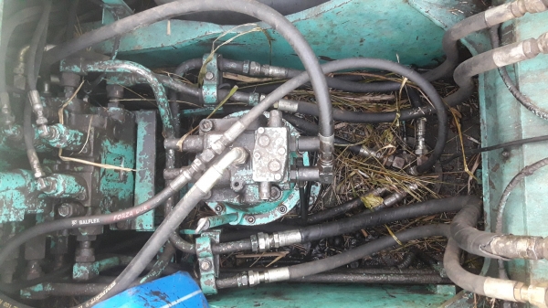 ขายรถแบคโฮ KOBELCO SK200 MarkV 8 Super รถอยู่จังหวัดชลบุรี ขายรถแบคโฮ KOBELCO SK200 MarkV 8 Super รถอยู่จังหวัดชลบุรี