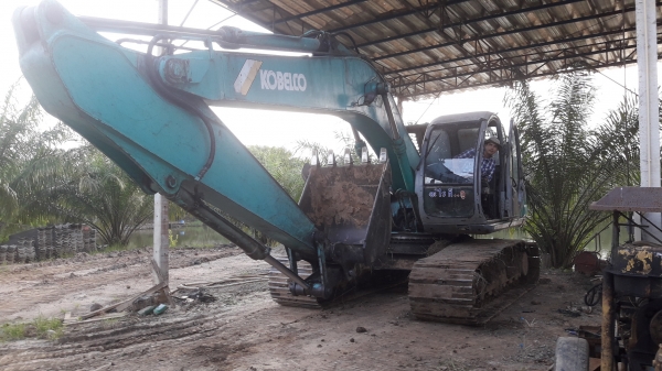 ขายรถแบคโฮ KOBELCO SK200 MarkV 8 Super รถอยู่จังหวัดชลบุรี ขายรถแบคโฮ KOBELCO SK200 MarkV 8 Super รถอยู่จังหวัดชลบุรี