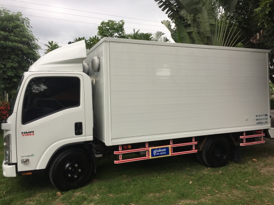 ขายรถ 6ล้อ NMR 130  รถป้ายแดง 8 เดือน  เล่มเอกสารครบ  ราคาเบาๆ