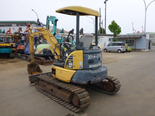 ขายแบคโฮ Komatsu PC35MR-2 #6834  ปี 2005 1,266 ชั่วโมง ปีใหม่ๆราคาสวยๆ โทร 061-4194021 พรภวิษย์