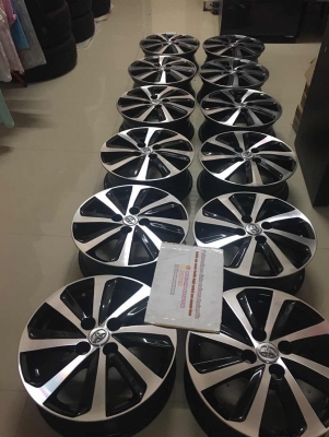 ล้อแม็ก Toyota Vios Yaris ขอบ15 ทำสีหน้าเงามาใหม่