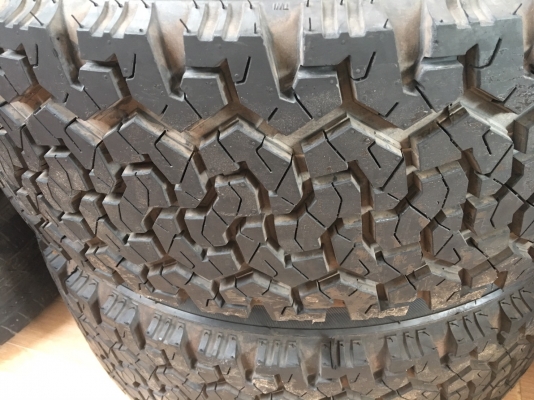 ล้อแม็กซ์ Lenso ขอบ 18 พร้อมยาง Monster 265/60/18 ปี 17 ตอกเต็มๆ ตุ่มหน้าอยู่ทุกเส้น