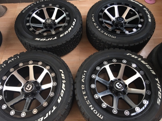 ล้อแม็กซ์ Lenso ขอบ 18 พร้อมยาง Monster 265/60/18 ปี 17 ตอกเต็มๆ ตุ่มหน้าอยู่ทุกเส้น