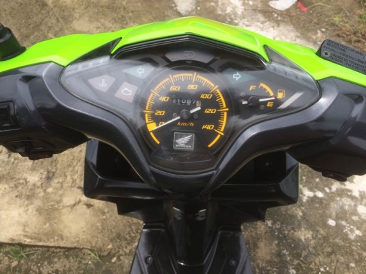 Cick 110i หัวฉีดประหยัดน้ำมันเครื่องเดิมๆ สีเขียวสวยๆครับ