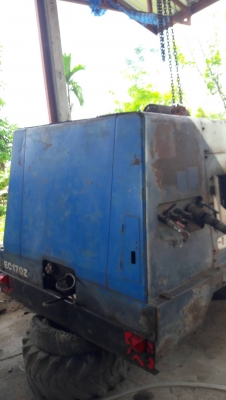 ขายเครื่องลมใช้งานปรกติ  komutsu ec170z  8บาร์  375cfm0986599893