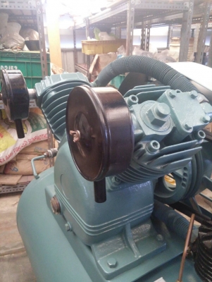 (ลดราคาเหลือเพียง 25,000 บาท!!)ปั้มลมพูม่า สองสูบ ไฟ 3 สาย มือสอง ซ่อมใหม่ สภาพดีมาก