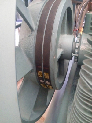 (ลดราคาเหลือเพียง 25,000 บาท!!)ปั้มลมพูม่า สองสูบ ไฟ 3 สาย มือสอง ซ่อมใหม่ สภาพดีมาก