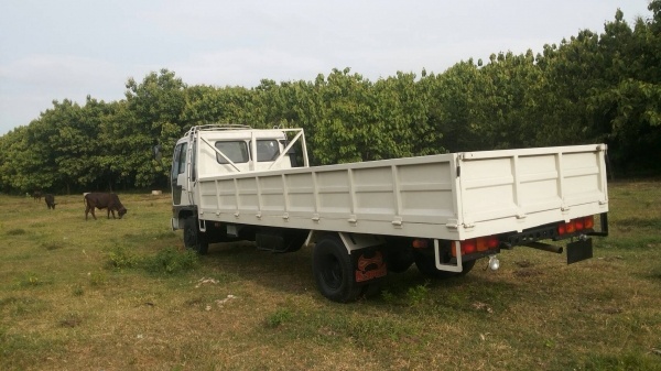 HINO 6ล้อ ยาง825/16 กระบะเหล็กยาว 6.2 ม. เครื่องดี ยางดี ครัทซีสวย ศุภากร 081-1903107 , 089-5367218 HINO 6ล้อ ยาง825/16 กระบะเหล็กยาว 6.2 ม. เครื่องดี ยางดี ครัทซีสวย ศุภากร 081-1903107 , 089-5367218