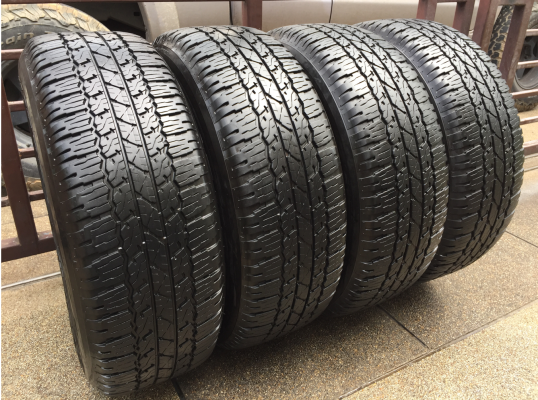ยาง Bridgestone 265 65 17 กลางปี15 ดอกเต็ม ใช้ยาว ราคาไม่แพง