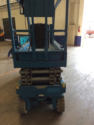 ขายรถกระเช้าไฟฟ้ายกได้สูง 6 เมตร สนใจติดต่อ 062-709-1747