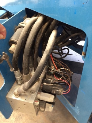 ขายรถกระเช้าไฟฟ้ายกได้สูง 6 เมตร สนใจติดต่อ 062-709-1747