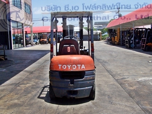 ขายรถ โฟล์คลิฟท์ TOYOTA รุ่น 6FG15 ขายรถ โฟล์คลิฟท์ TOYOTA รุ่น 6FG15