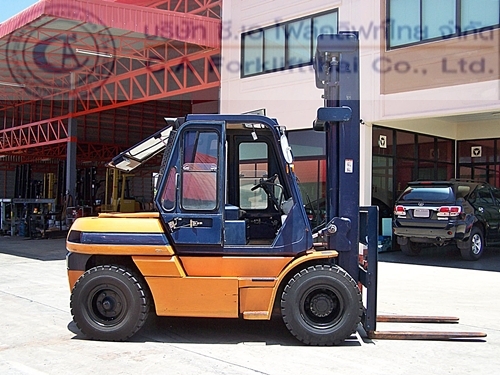 ขาย รถโฟล์คลิฟท์ TOYOTA รุ่น 5-FD70 ขาย รถโฟล์คลิฟท์ TOYOTA รุ่น 5-FD70