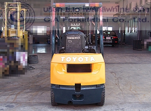 ขายรถ โฟล์คลิฟท์ TOYOTA รุ่น 7-FGL15