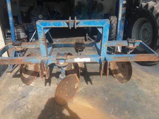 ขายหางยกล่องคุ่สนใจ0810076640