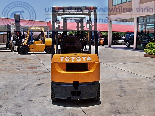 ขาย รถโฟล์คลิฟท์ TOYOTA รุ่น 7-FG15
