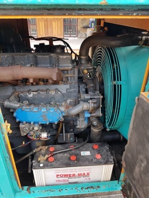 ขายเครื่องปั่นไฟ Denyo 90Kva ราคาต่อรองได้ สนใจโทร 0818481185