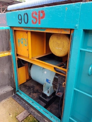 ขายเครื่องปั่นไฟ Denyo 90Kva ราคาต่อรองได้ สนใจโทร 0818481185